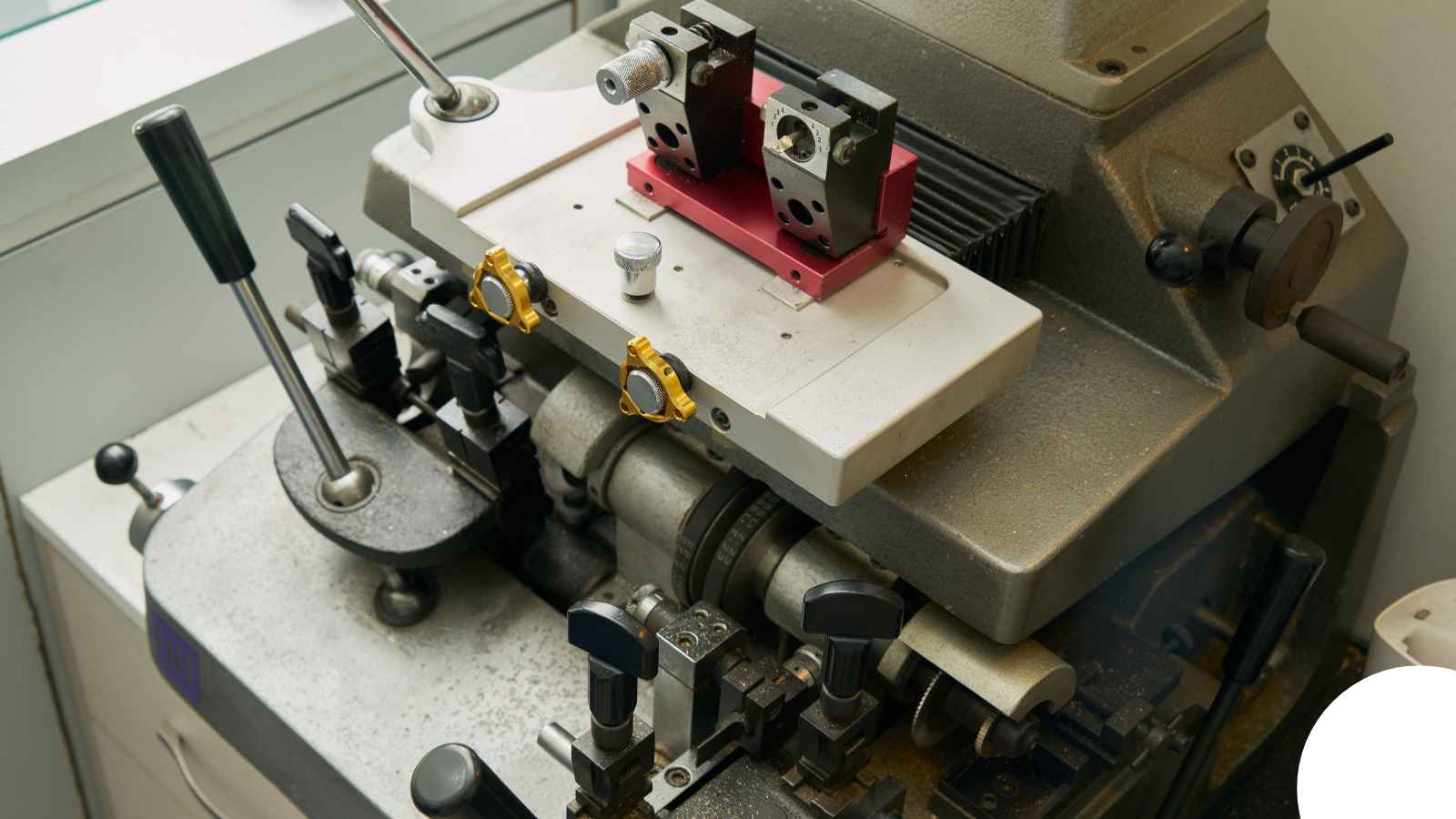 Locksmith in Huntsville, AL — Commercial Lock Repair Huntsville Locksmith in Huntsville, AL — Commercial Lock Repair Huntsville