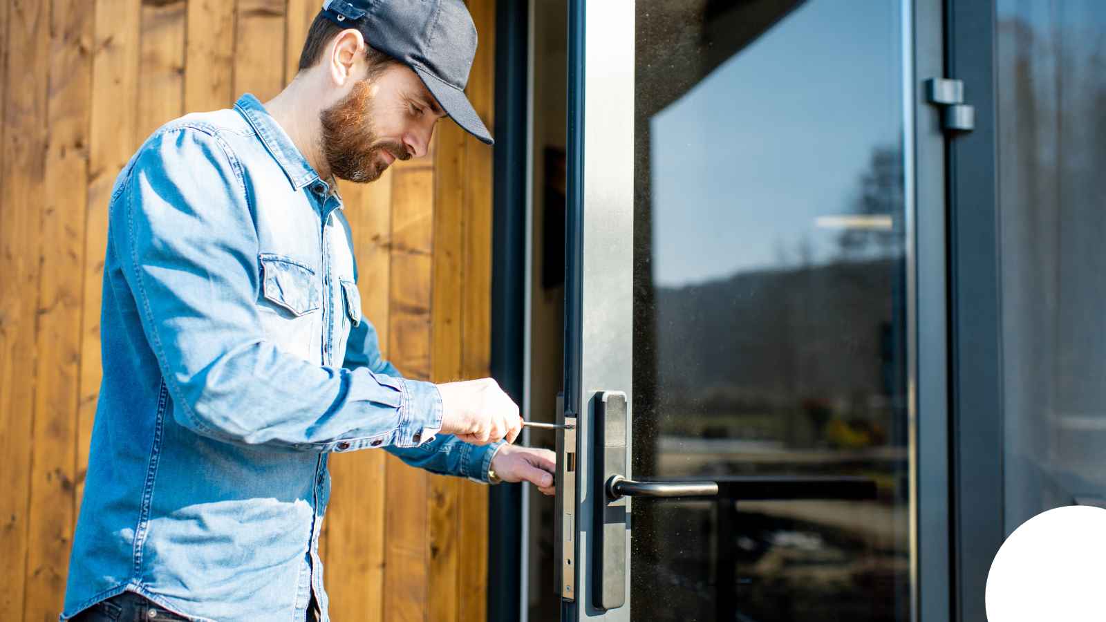 Locksmith in Huntsville, AL — Commercial Lock Repair Huntsville Locksmith in Huntsville, AL — Commercial Lock Repair Huntsville