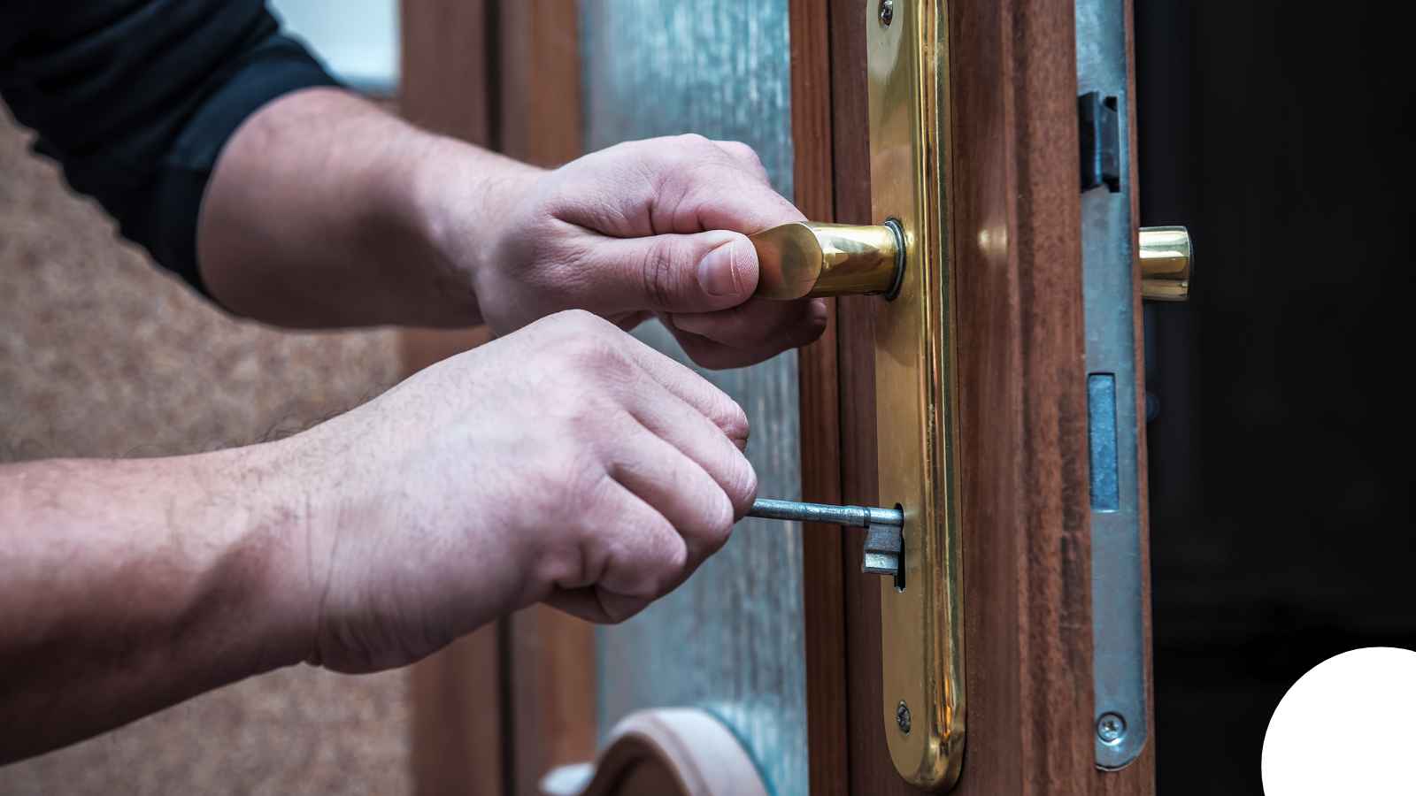 Locksmith in Huntsville, AL — Commercial Lock Repair Huntsville Locksmith in Huntsville, AL — Commercial Lock Repair Huntsville