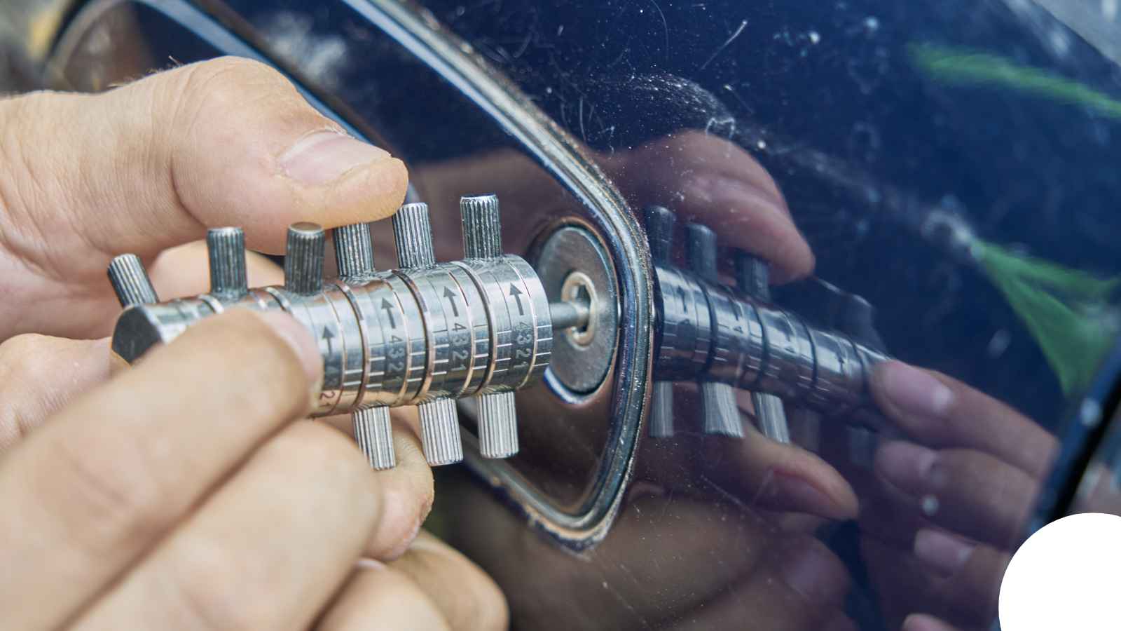 Locksmith in Huntsville, AL — Commercial Lock Repair Huntsville Locksmith in Huntsville, AL — Commercial Lock Repair Huntsville