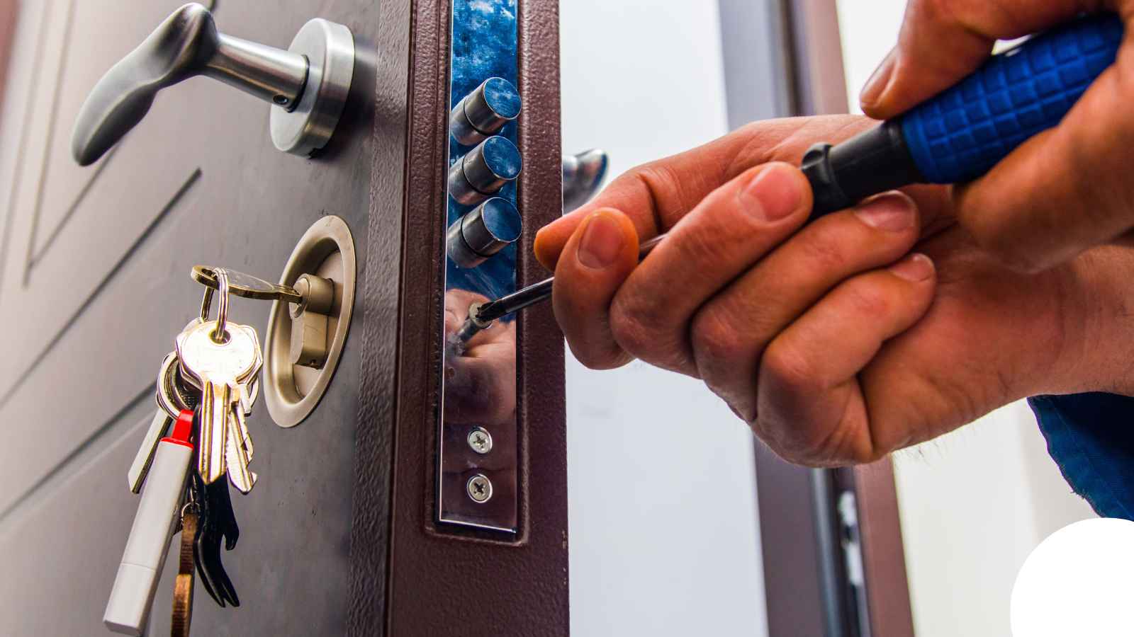 Locksmith in Huntsville, AL — Commercial Lock Repair Huntsville Locksmith in Huntsville, AL — Commercial Lock Repair Huntsville